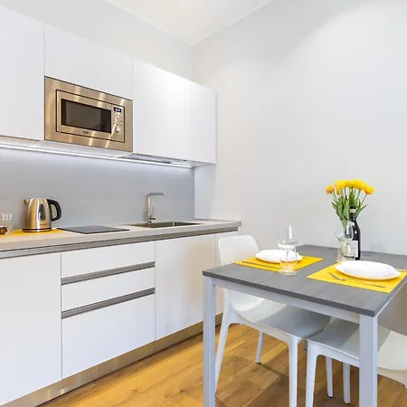 C8 Apartman *