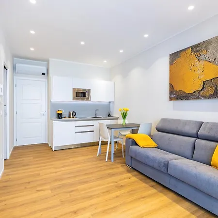 C8 Apartman *