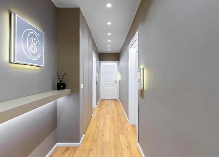 Апартаменты C8 *